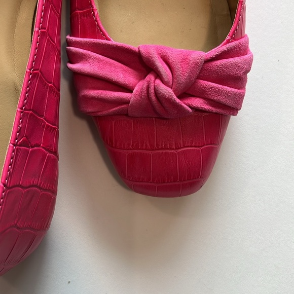 Talbots - 8, crocodile print, leather/suede pink flats - Picture 5 of 6